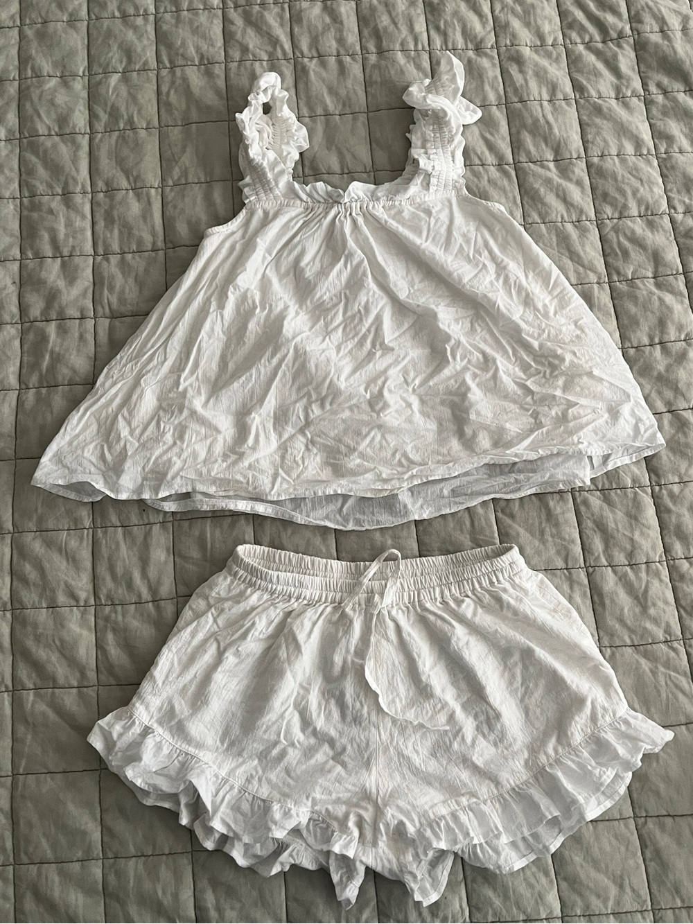 PIYAMA Nicolette Women's Washed Cotton White Ruffle Pajama Lounge Set Size S